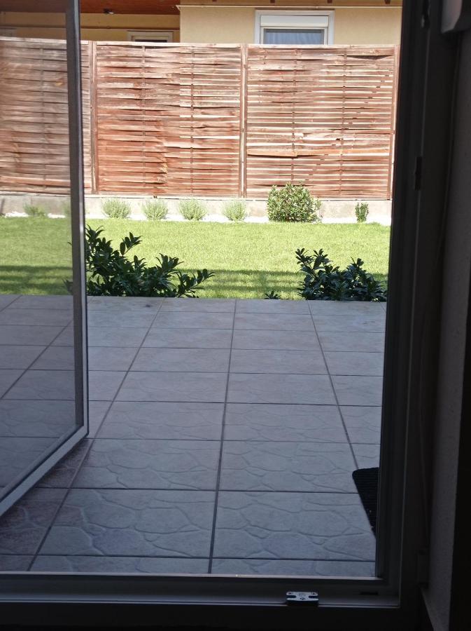 Budapest Airport Apartment Bagian luar foto