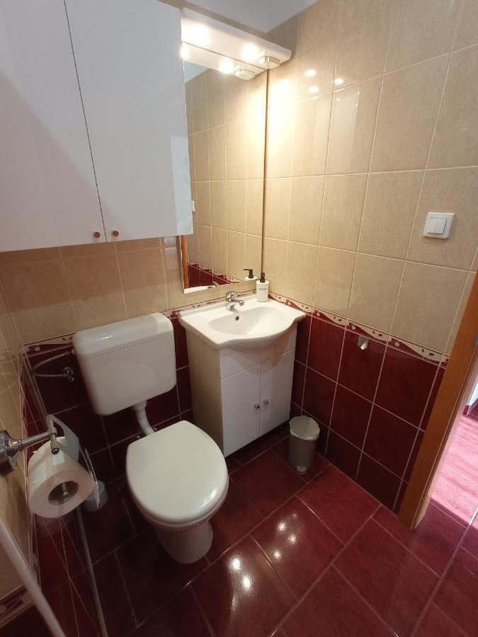 Budapest Airport Apartment Bagian luar foto