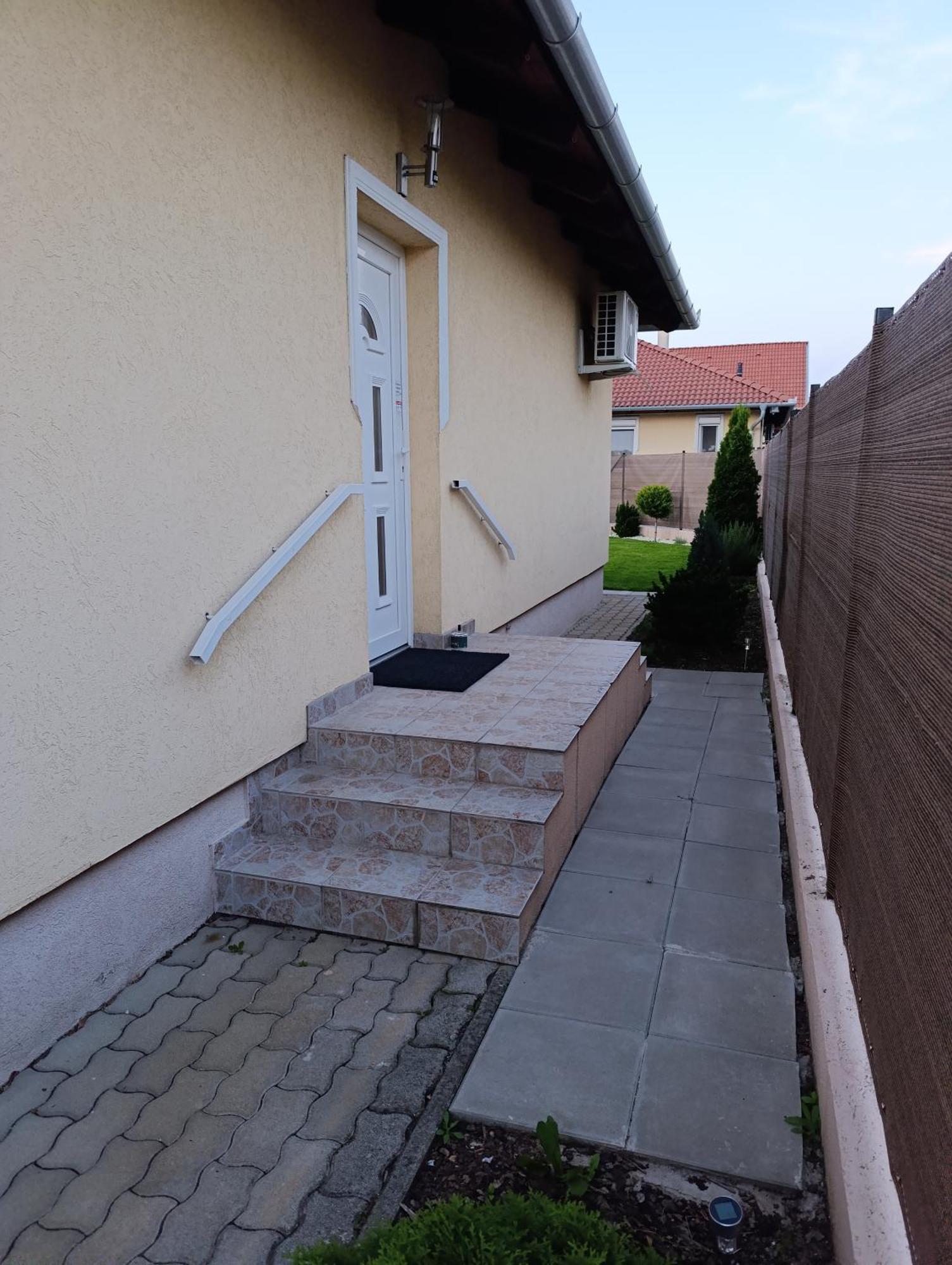 Budapest Airport Apartment Bagian luar foto